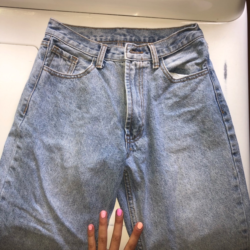 BRANDY MELVILLE MOM JEANS